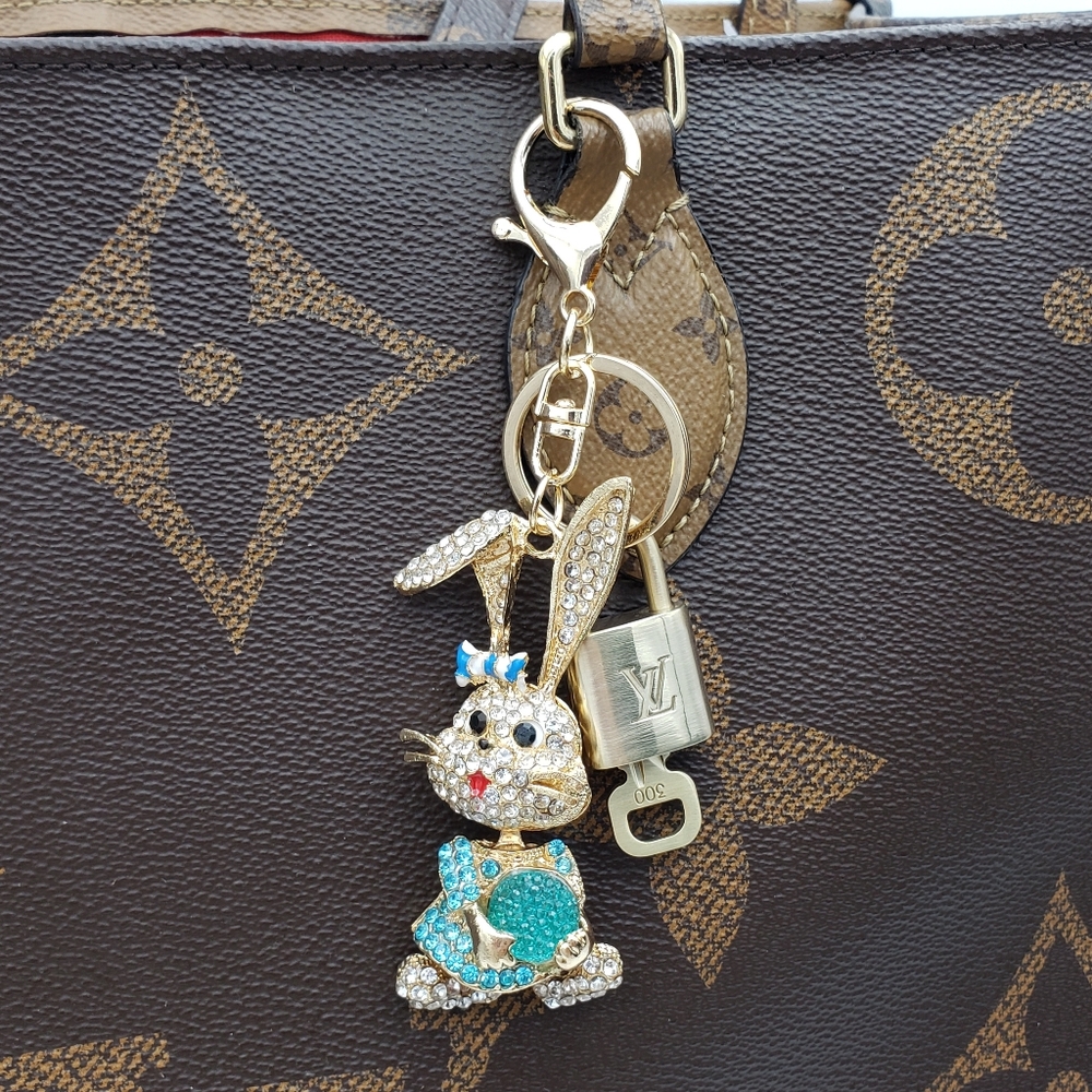 Louis Vuitton Gold Lock & Key 🔑 Authentic LV Unbranded Bunny Keychain Charm